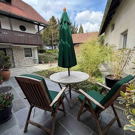 Sour Grapes Apartman